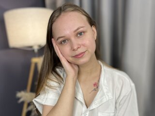 ElwynaBucher livejasmine
