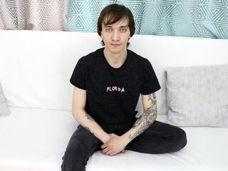 MaxwellBennett fuck